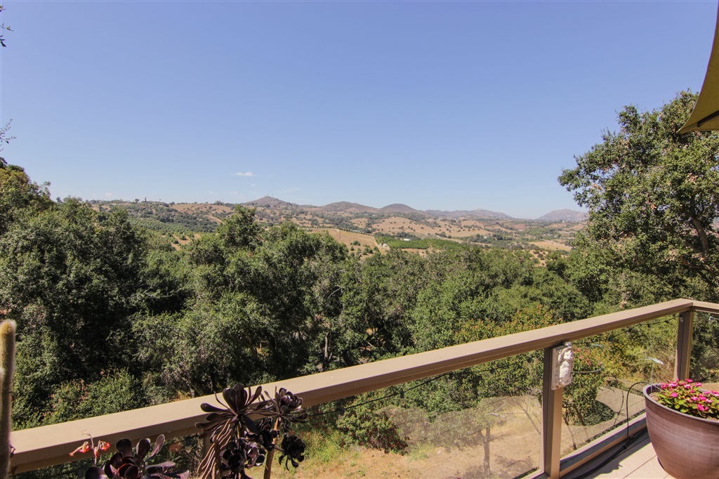 1562 Wilt Road Fallbrook, CA 92028 - Photo 7 of 24