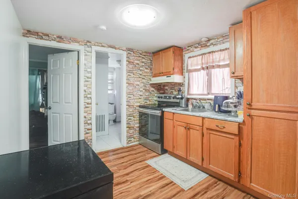 $779,000 | 1619 Lincoln Terrace, Peekskill, NY 10566