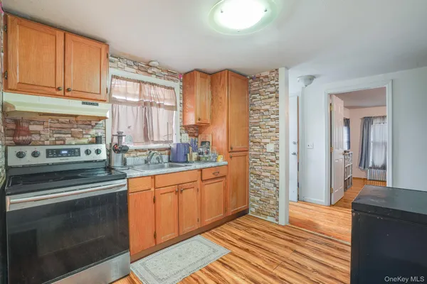 $779,000 | 1619 Lincoln Terrace, Peekskill, NY 10566