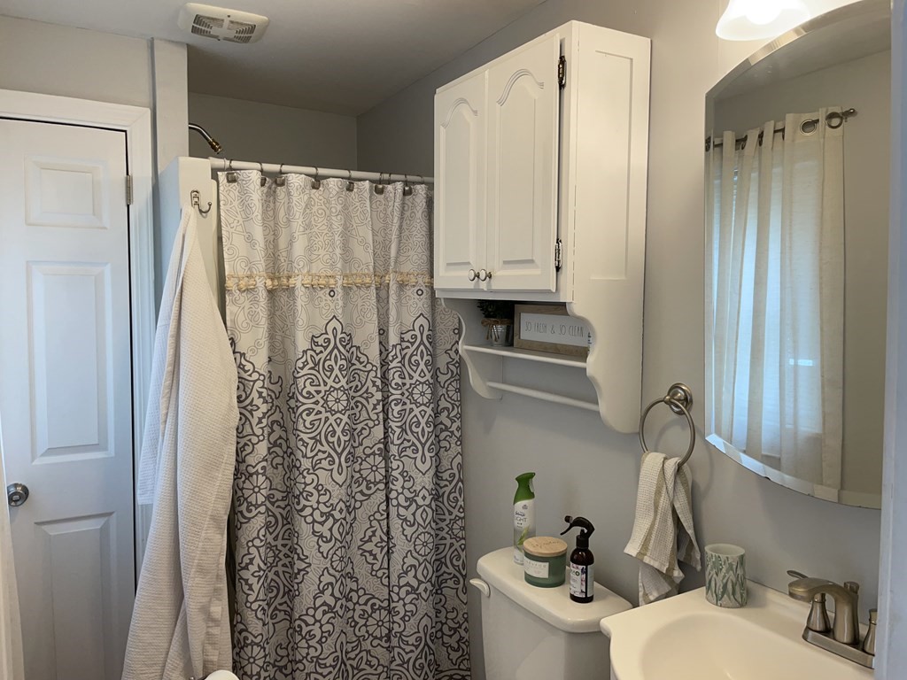 285 Providence Road Grafton, MA 01560 - Photo 9 of 23 Gallery Image 9