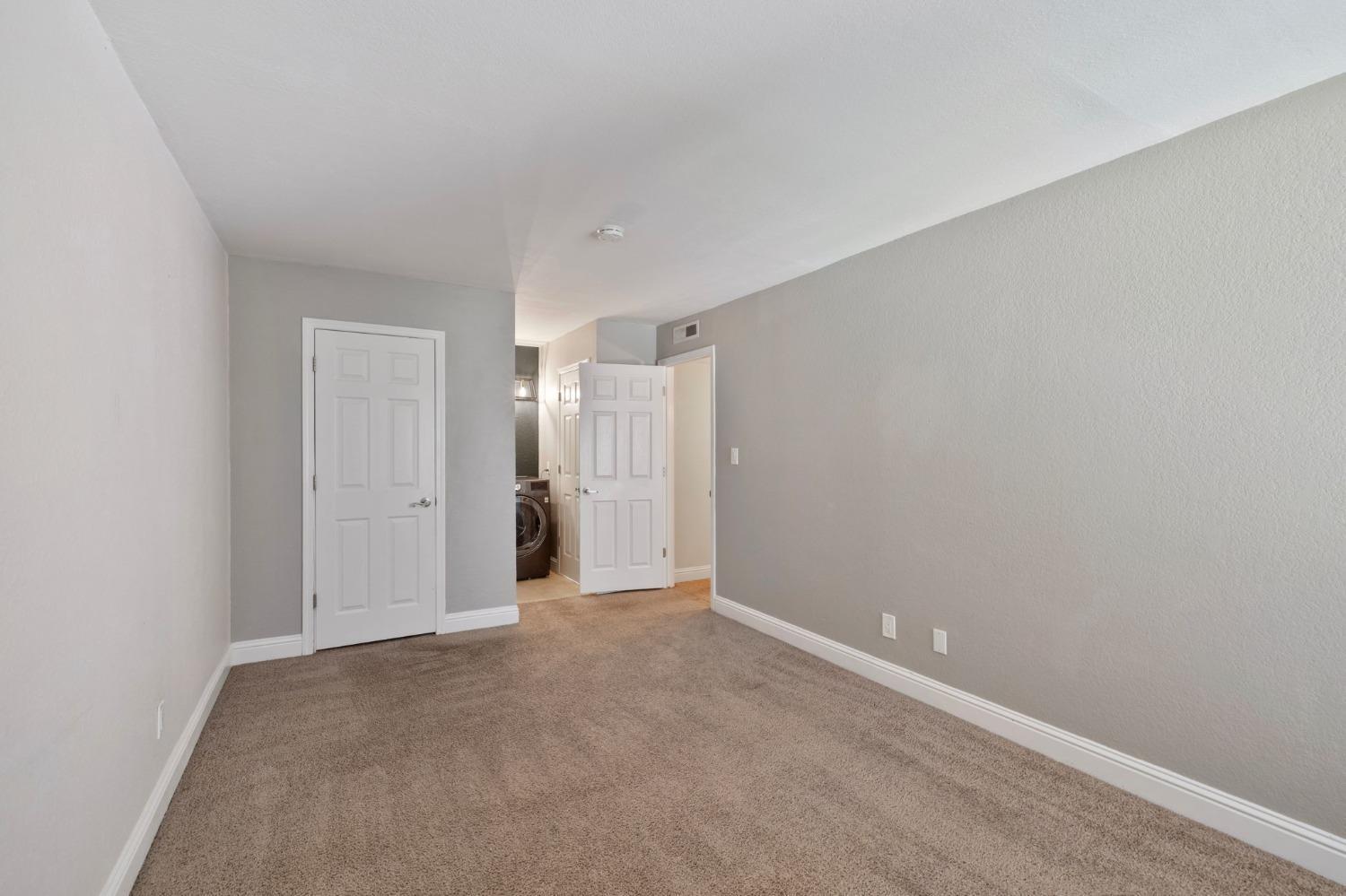 2881 Huntington Boulevard, Unit 212 Fresno, CA 93721 - Photo 13 of 17 a view of an empty room