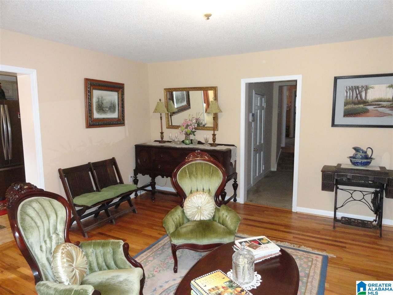 4407 Maple Circle Adamsville, AL 35005 - Photo 4 of 30