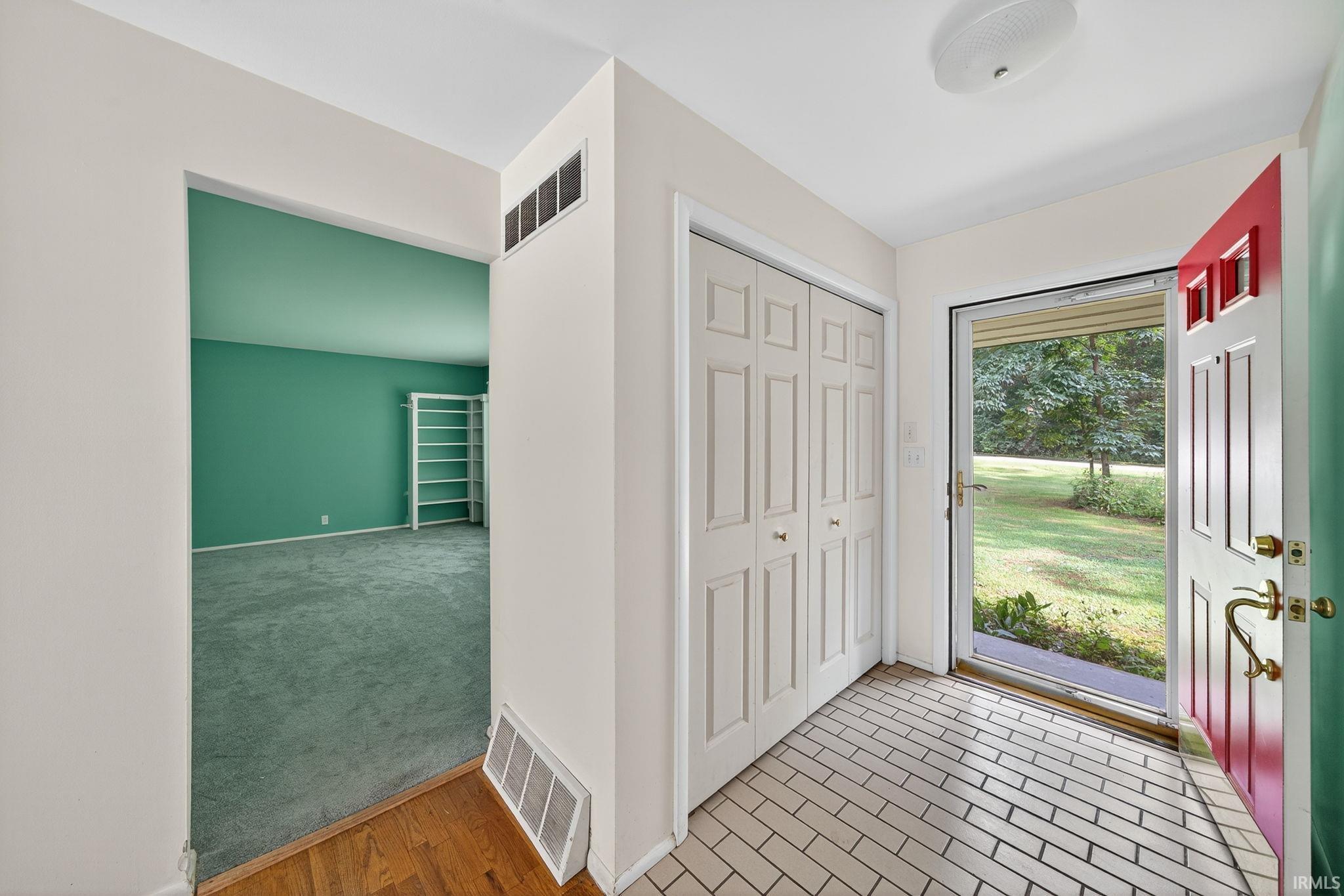 19076 Stateline Road South Bend, IN 46637 - Photo 10 of 26 Gallery Image 10