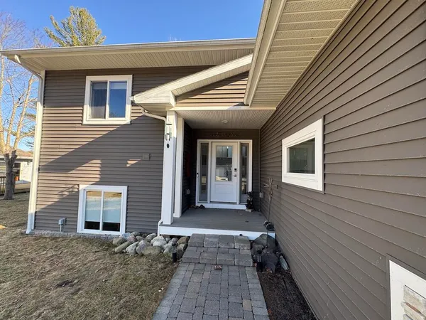 $569,900 | 3388 East Pinecrest Drive, Gladwin, MI 48624