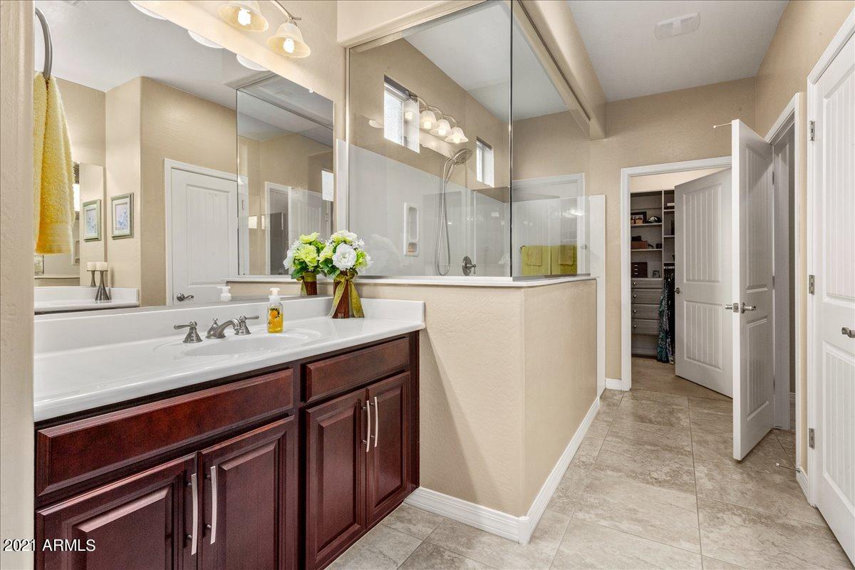 22816 West Moonlight Path Buckeye, AZ 85326 - Photo 19 of 36 19-Master Bathroom