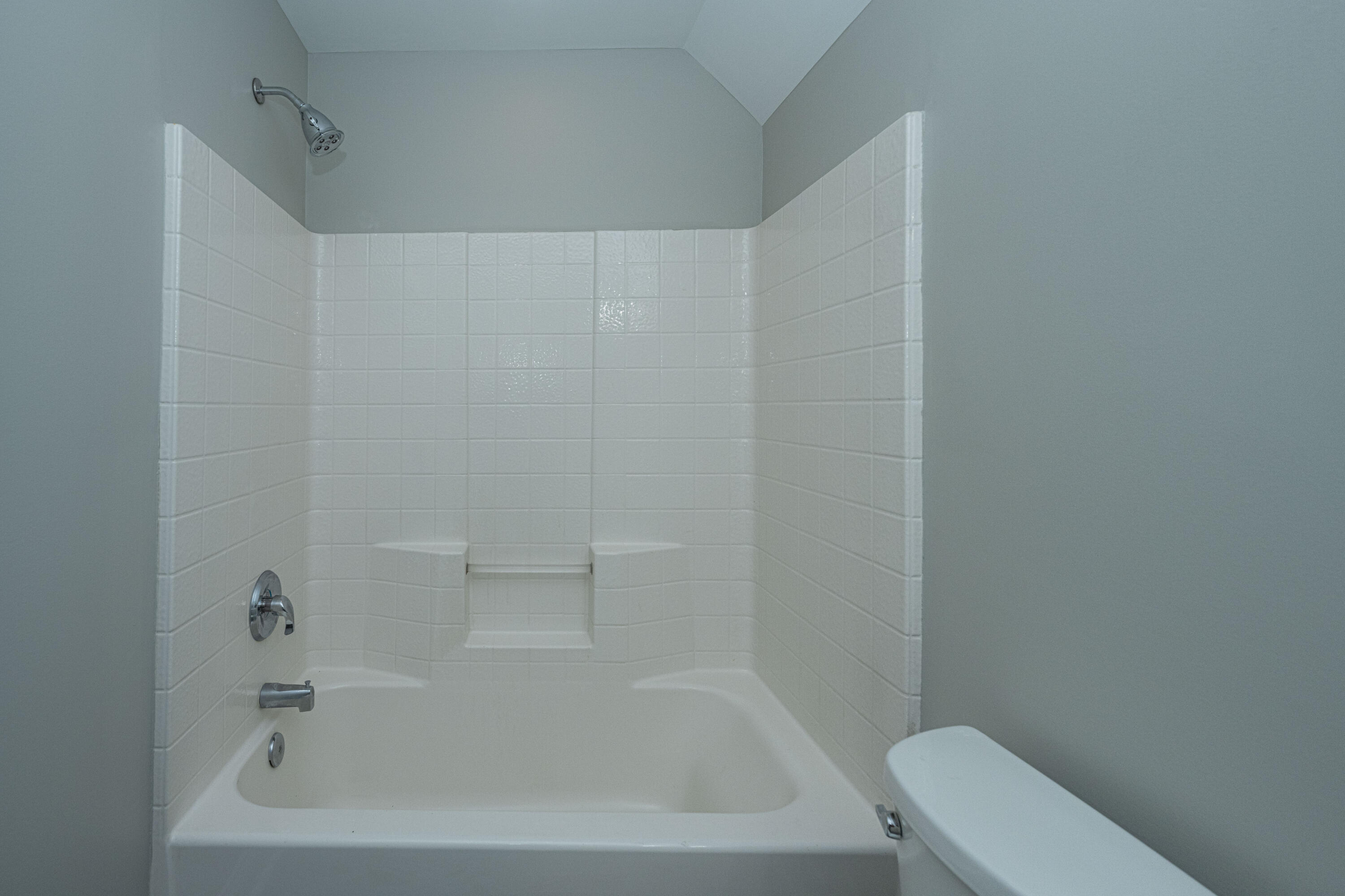 123 Walden Ridge Way Summerville, SC 29485 - Photo 25 of 34 Guest Full Bathroom Upstairs