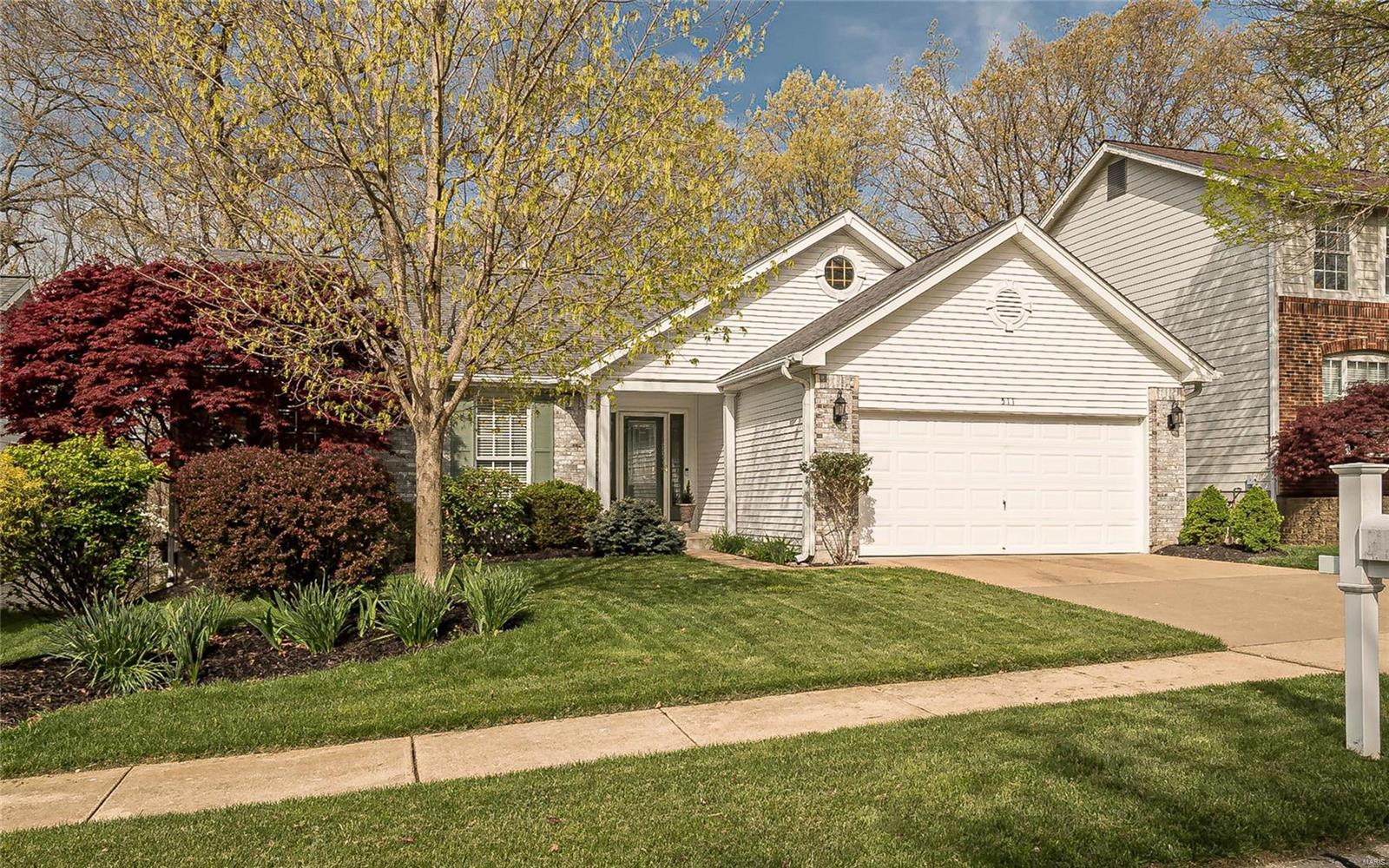 511 Steepleton Court Ballwin, MO 63021 - Photo 2 of 33 Gallery Image 2