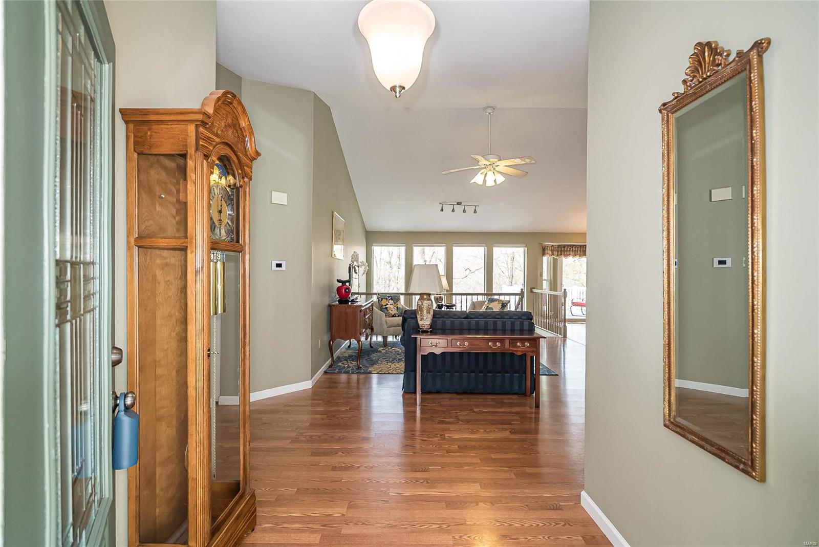 511 Steepleton Court Ballwin, MO 63021 - Photo 4 of 33 Gallery Image 4
