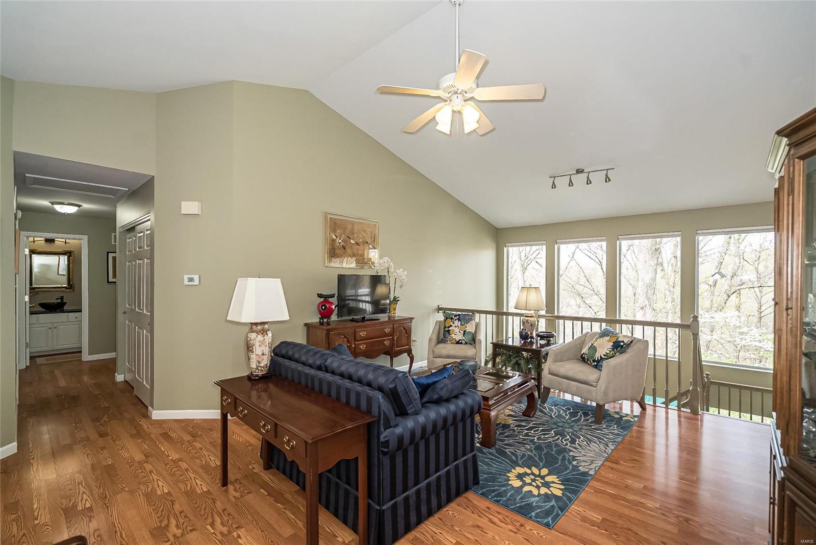 511 Steepleton Court Ballwin, MO 63021 - Photo 7 of 33 Gallery Image 7