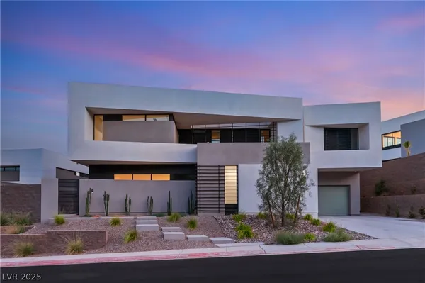 $3,875,000 | 25 Canyon Bay Drive, Henderson, NV 89011