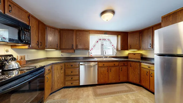 $395,000 | 51 Church Street, Livermore, ME 04253