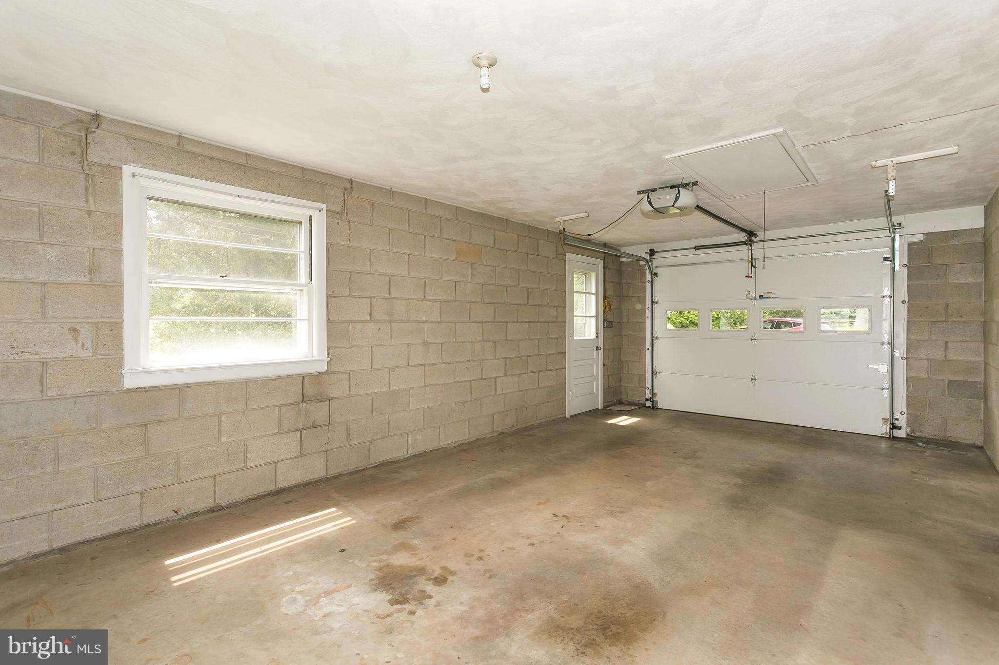 3545 Prospect Road Street, MD 21154 - Photo 22 of 23 Garage