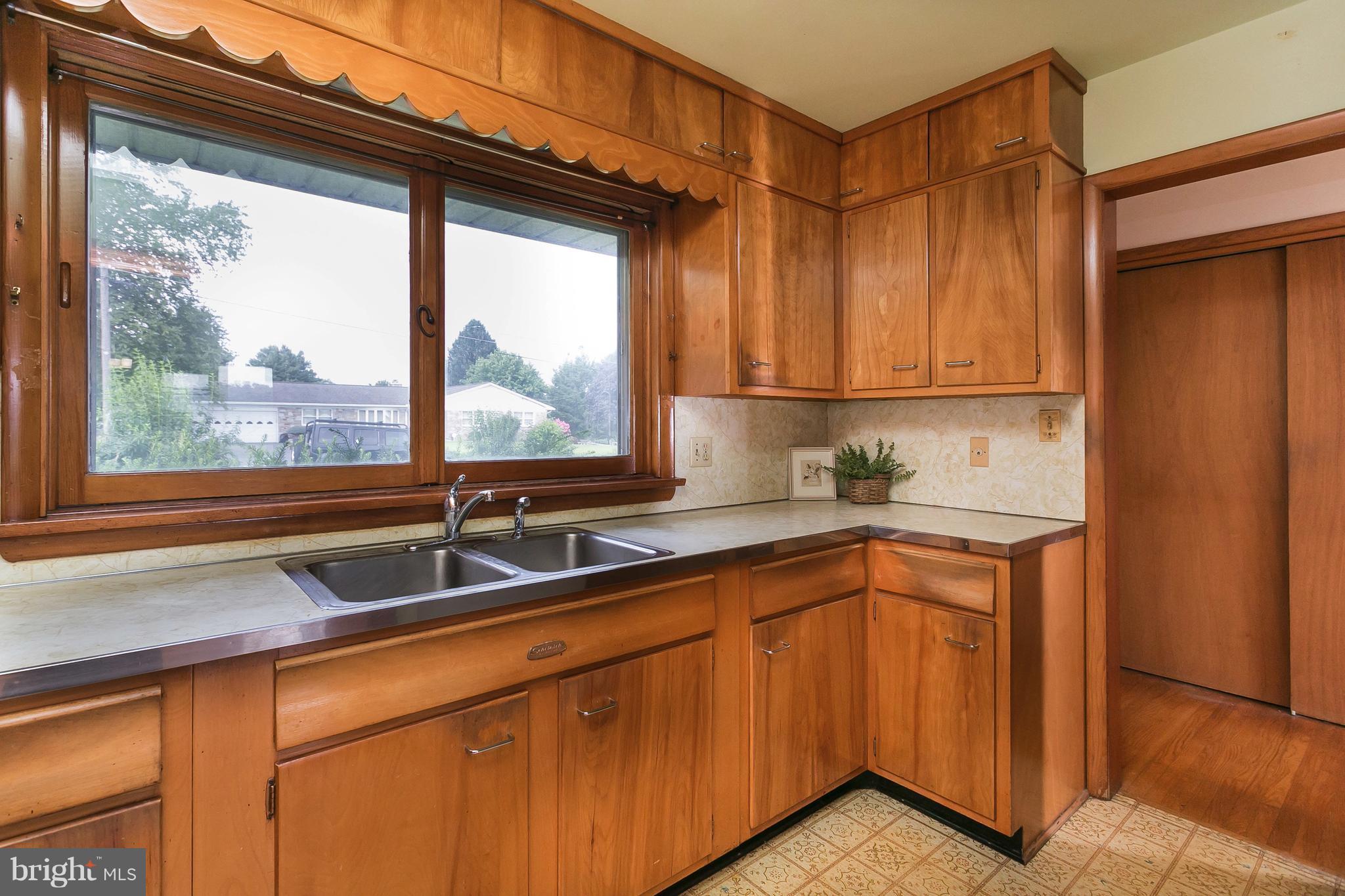 3545 Prospect Road Street, MD 21154 - Photo 7 of 23 Kitchen with Double Sink