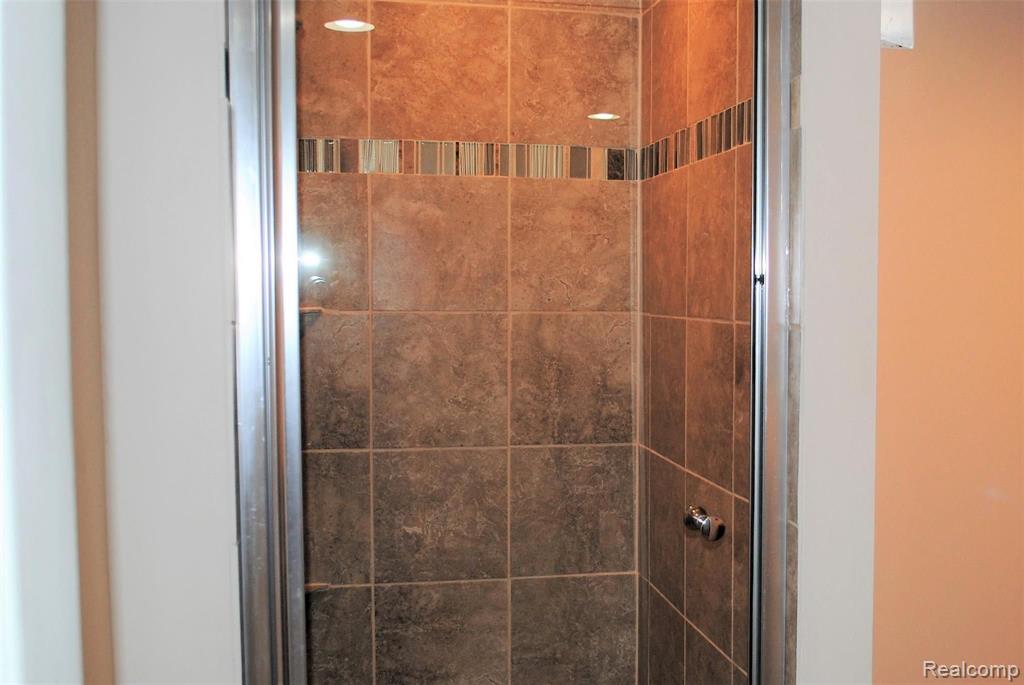 1962 Beaver Creek Drive Rochester, MI 48307 - Photo 21 of 25