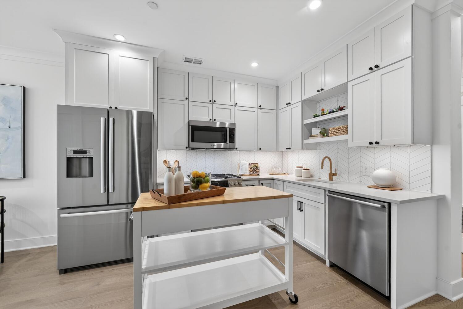 1313 11th Street Northwest, Unit 5 Washington, DC 20001 - Photo 2 of 30 Charming & beautifully designed kitchen