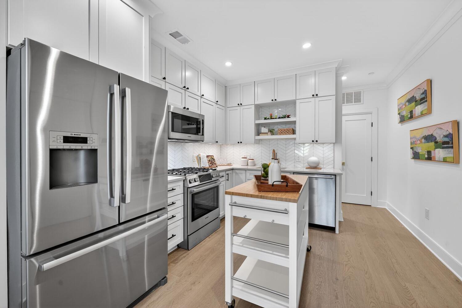 1313 11th Street Northwest, Unit 5 Washington, DC 20001 - Photo 4 of 30 Stainless steel appliances & gas cooking