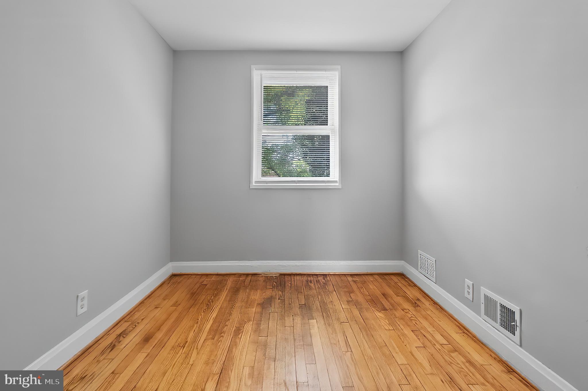 4103 Mountwood Road Baltimore, MD 21229 - Photo 14 of 22