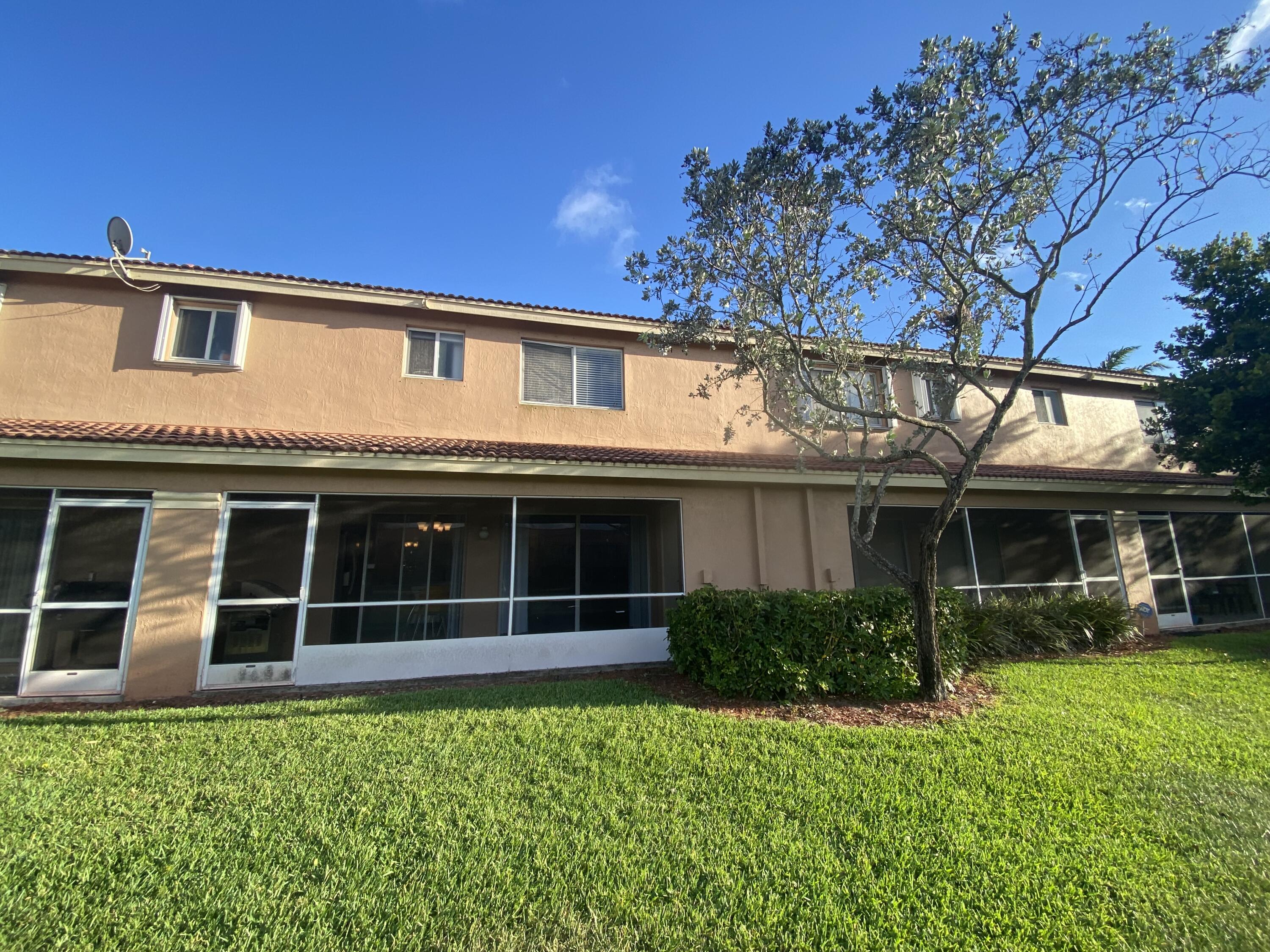 6606 Sandy Bank Terrace West Palm Beach, FL 33407 - Photo 15 of 22 Back Yard