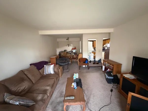 $99,900 | 742 West Kilgore Road, Unit 106, Kalamazoo, MI 49008