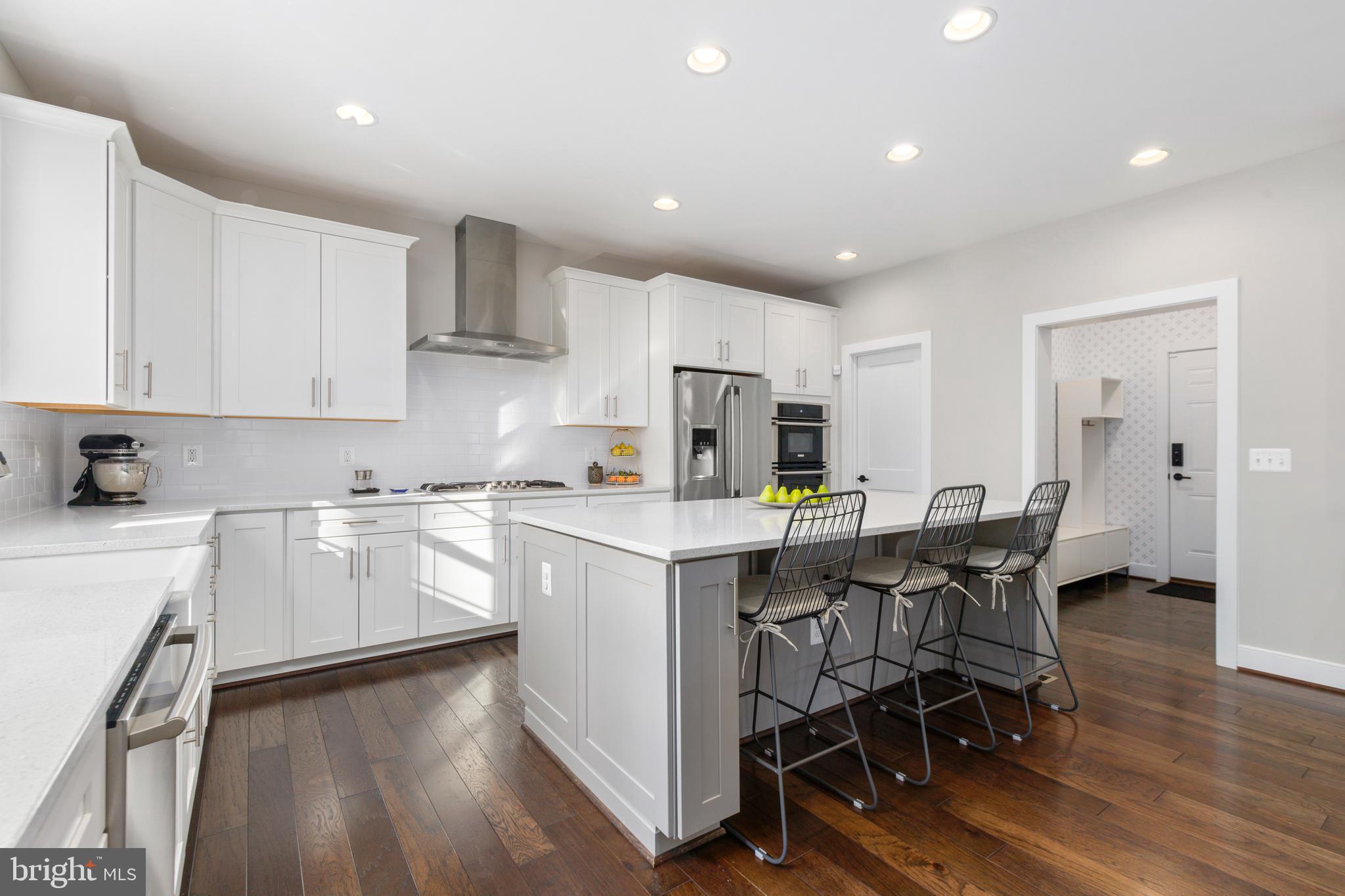 7028 Roxann Road Alexandria, VA 22315 - Photo 28 of 87 Gallery Image 28