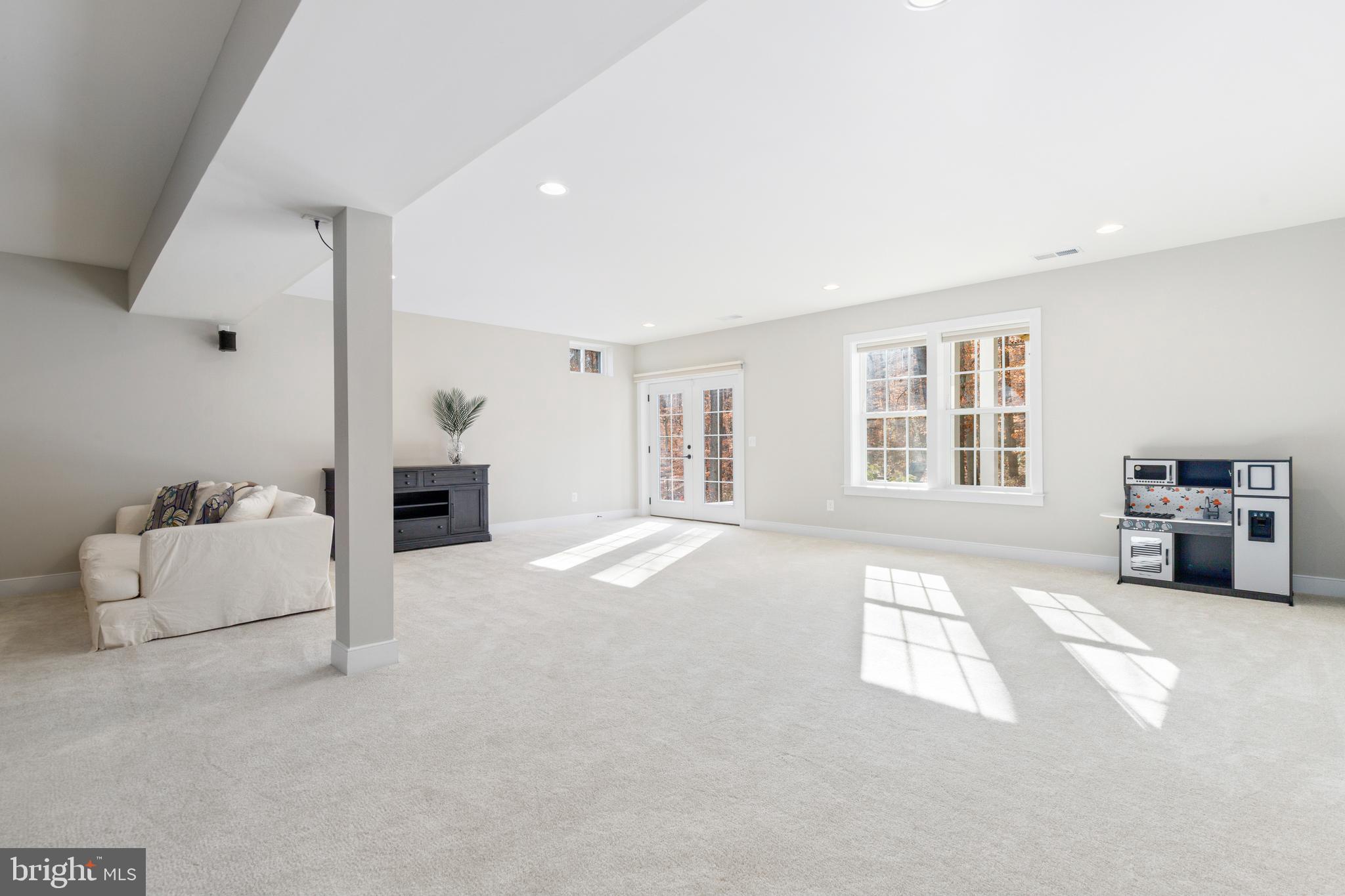 7028 Roxann Road Alexandria, VA 22315 - Photo 49 of 87 Gallery Image 49