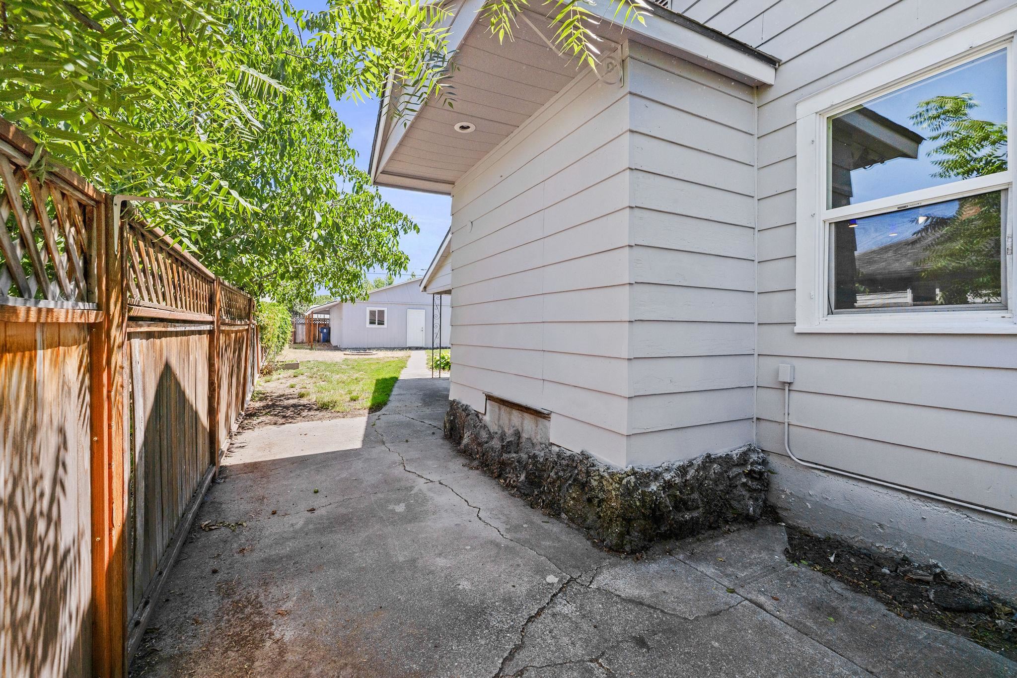5214 North Belt Street Spokane, WA 99205 - Photo 31 of 34