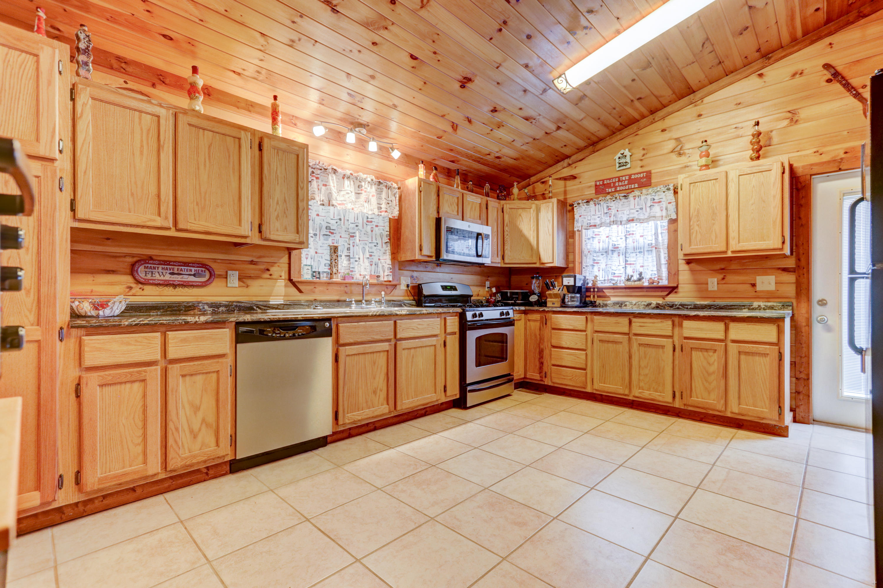 196 Adkins Road Harrogate, TN 37752 - Photo 9 of 35 Positive Perceptions-7