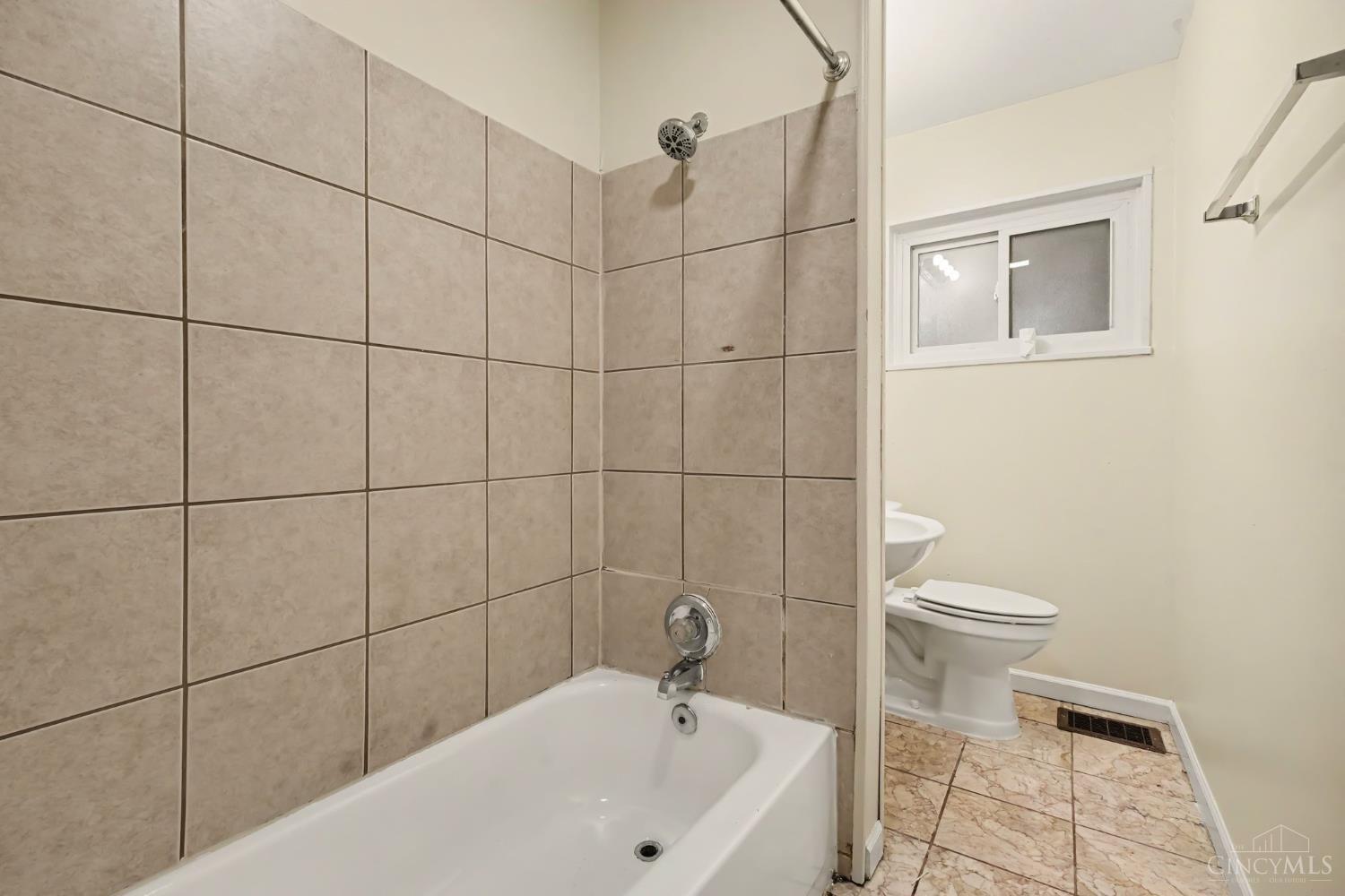 8633 Daly Road Cincinnati, OH 45231 - Photo 13 of 15 Gallery Image 13