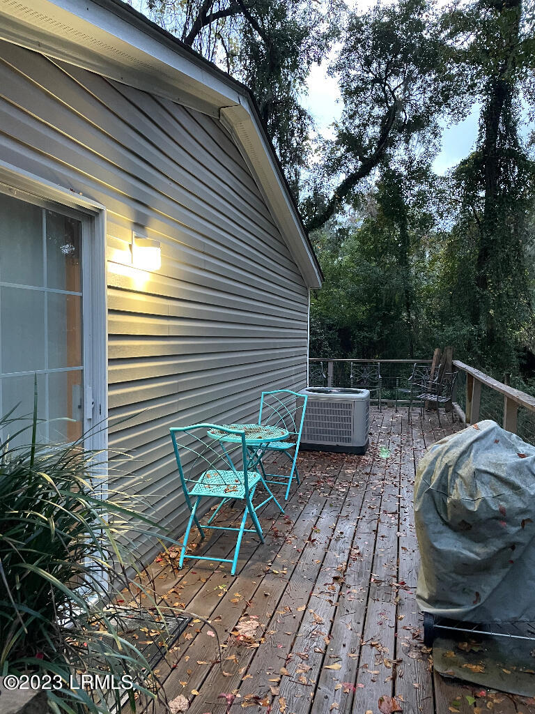 35 Buchanan Road St. Helena Island, SC 29920 - Photo 8 of 24 07