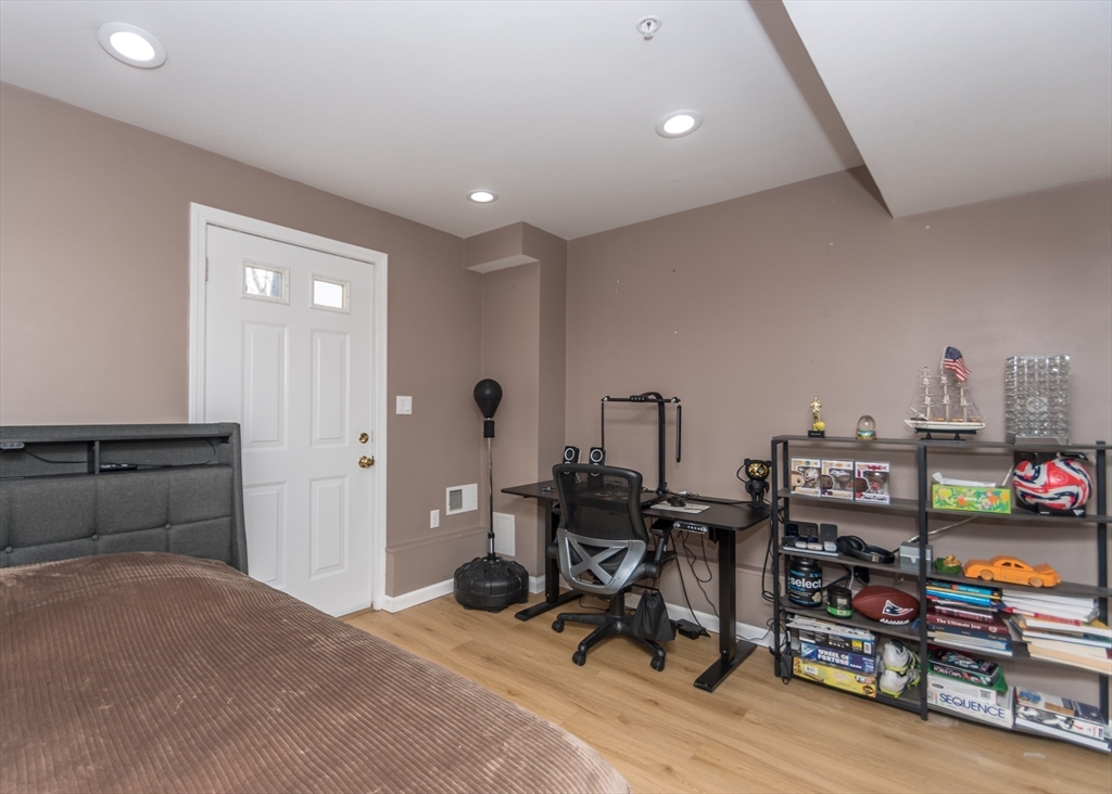985 Trapelo Road, Unit 23 Waltham, MA 02452 - Photo 21 of 27