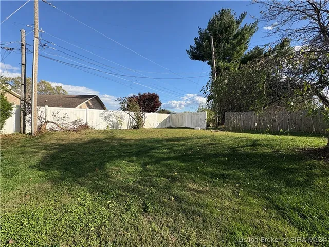 $249,900 | 113 Maruth Drive, Salem, IN 47167