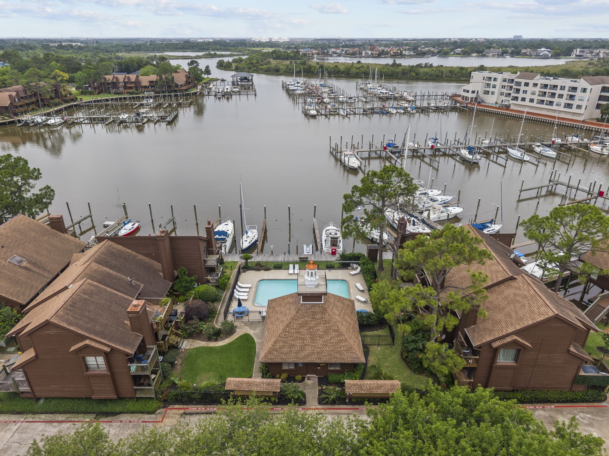 659 Davis Road League City, TX 77573 - Photo 2 of 29 The Wharf of Clear Lake