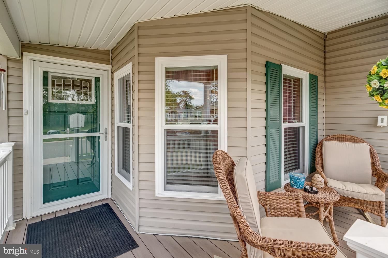 902 Oak Ridge Terrace Whiting, NJ 08759 - Photo 4 of 33