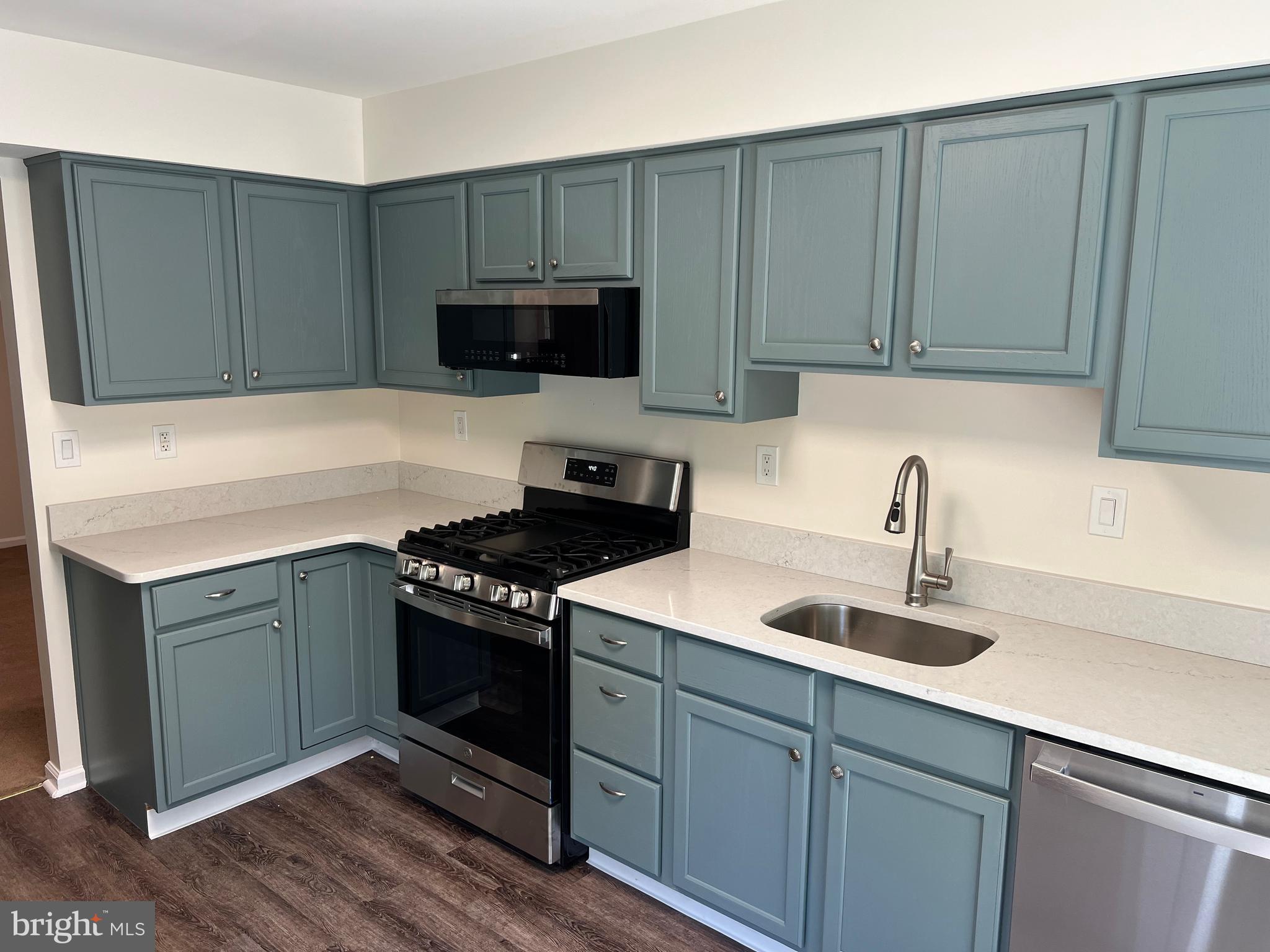 2 Brecht Road Hamilton, NJ 08690 - Photo 12 of 32