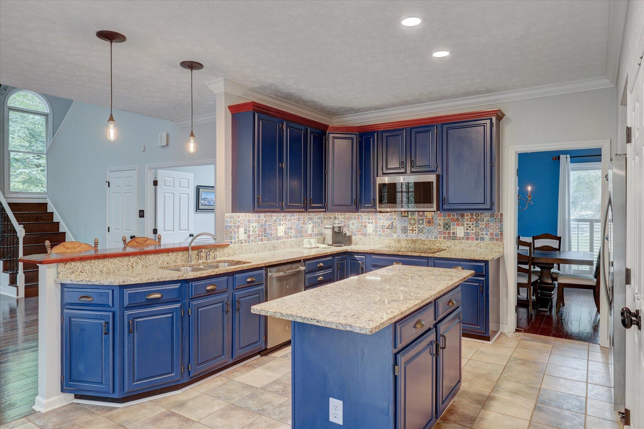 2032 Lyons Ridge Road Knoxville, TN 37919 - Photo 8 of 37 Gallery Image 8