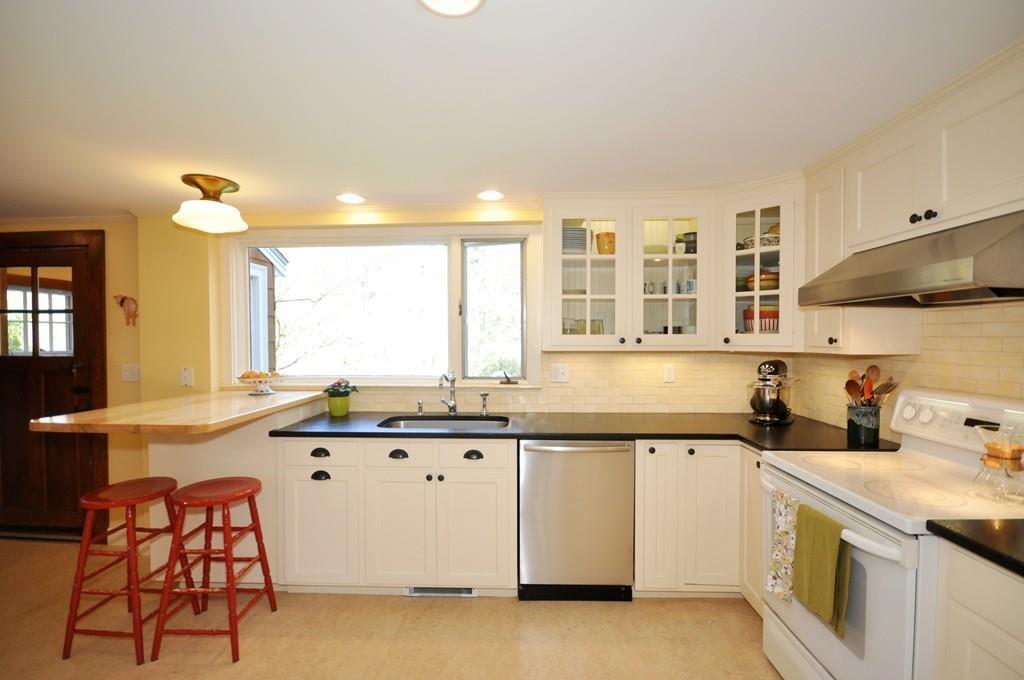30 Taylor Road Acton, MA 01720 - Photo 2 of 41 Gallery Image 2
