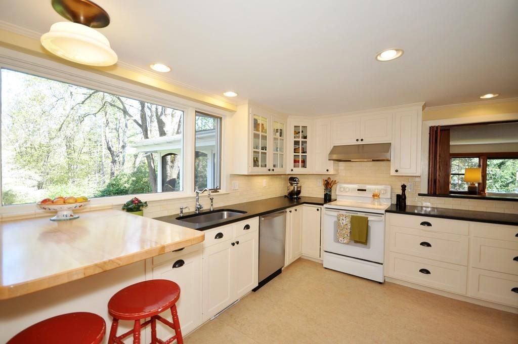 30 Taylor Road Acton, MA 01720 - Photo 3 of 41 Gallery Image 3