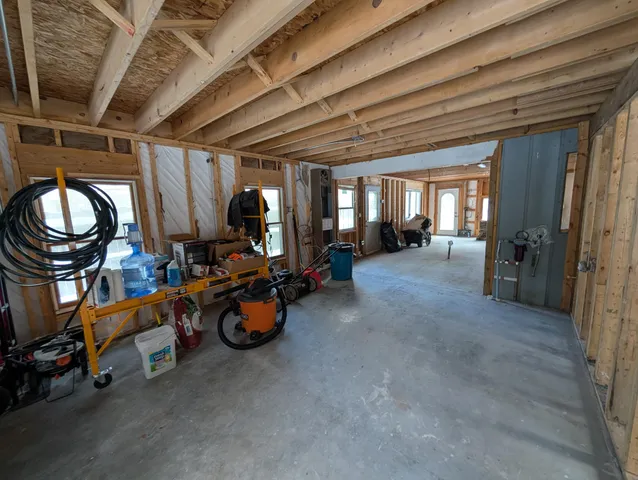 $224,900 | 6395 South Lakeshore Drive, Pentwater, MI 49449