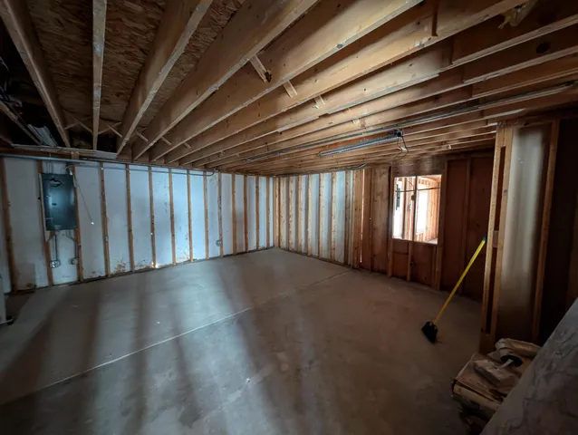 $224,900 | 6395 South Lakeshore Drive, Pentwater, MI 49449