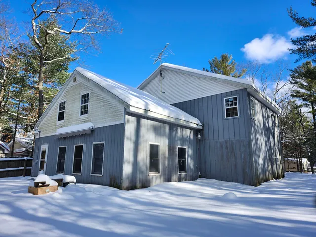 $224,900 | 6395 South Lakeshore Drive, Pentwater, MI 49449