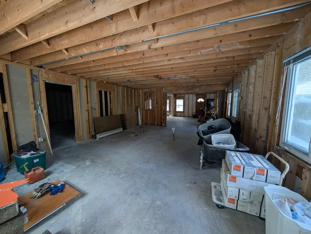 $224,900 | 6395 South Lakeshore Drive, Pentwater, MI 49449