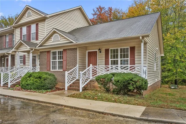 $259,900 | 930 South Fifth Street, Mebane, NC 27302