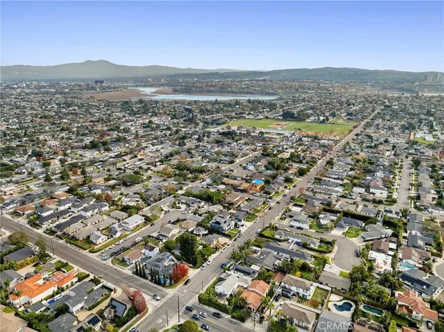 $2,695,000 | 201 East 21st Street, Costa Mesa, CA 92627