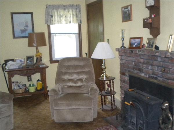 33 Royce Road Marlborough, MA 01752 - Photo 6 of 22 Gallery Image 6