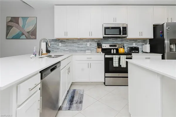 $5,995 | 6047 Ellerston Way Avenue, Unit 2112, Immokalee, FL 34142