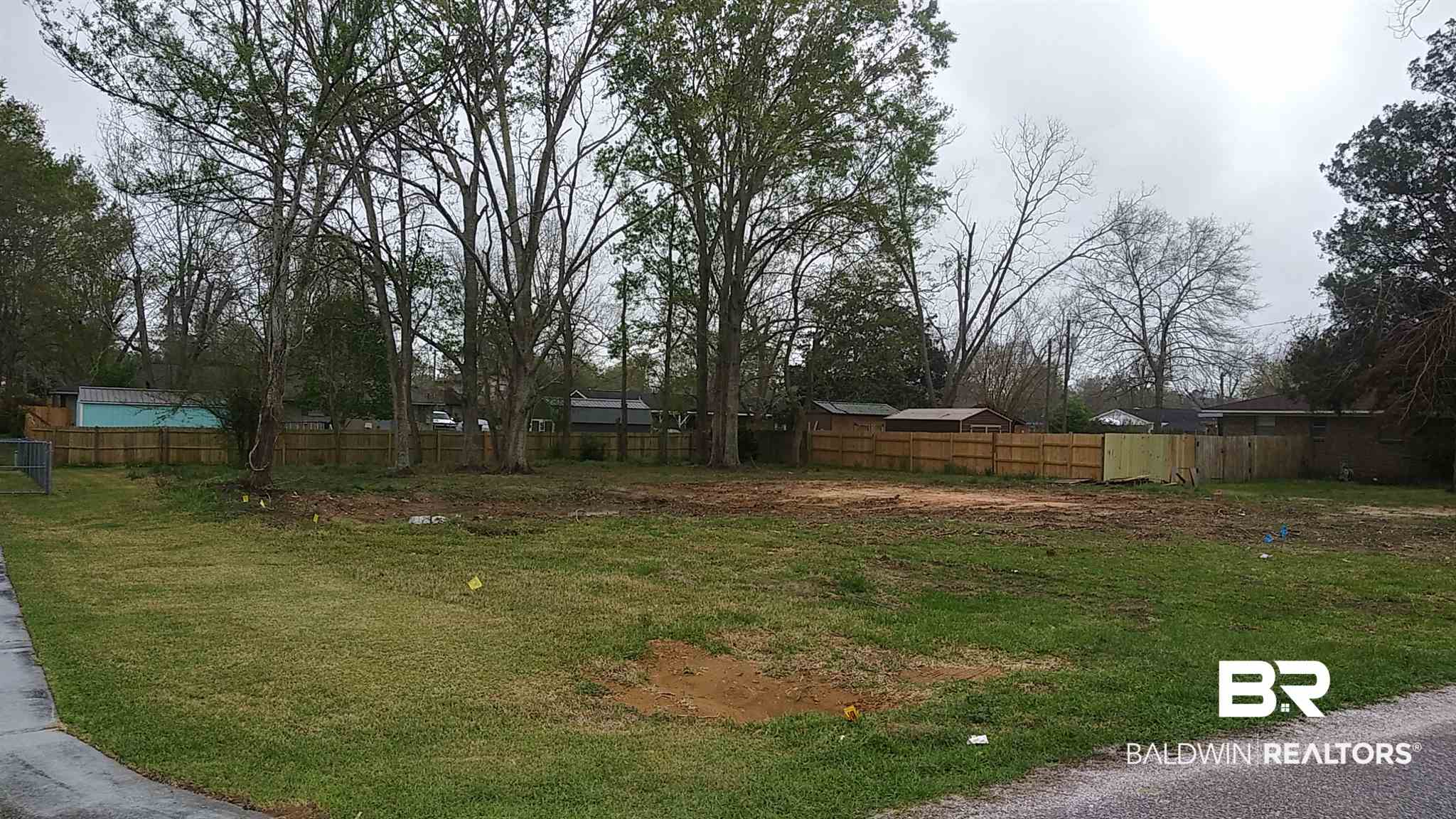 620 East Myrtle Avenue Foley, AL 36535 - Photo 1 of 1