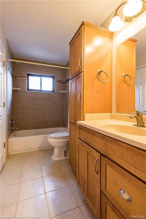 22240 Derby Road Trenton, MI 48183 - Photo 12 of 24