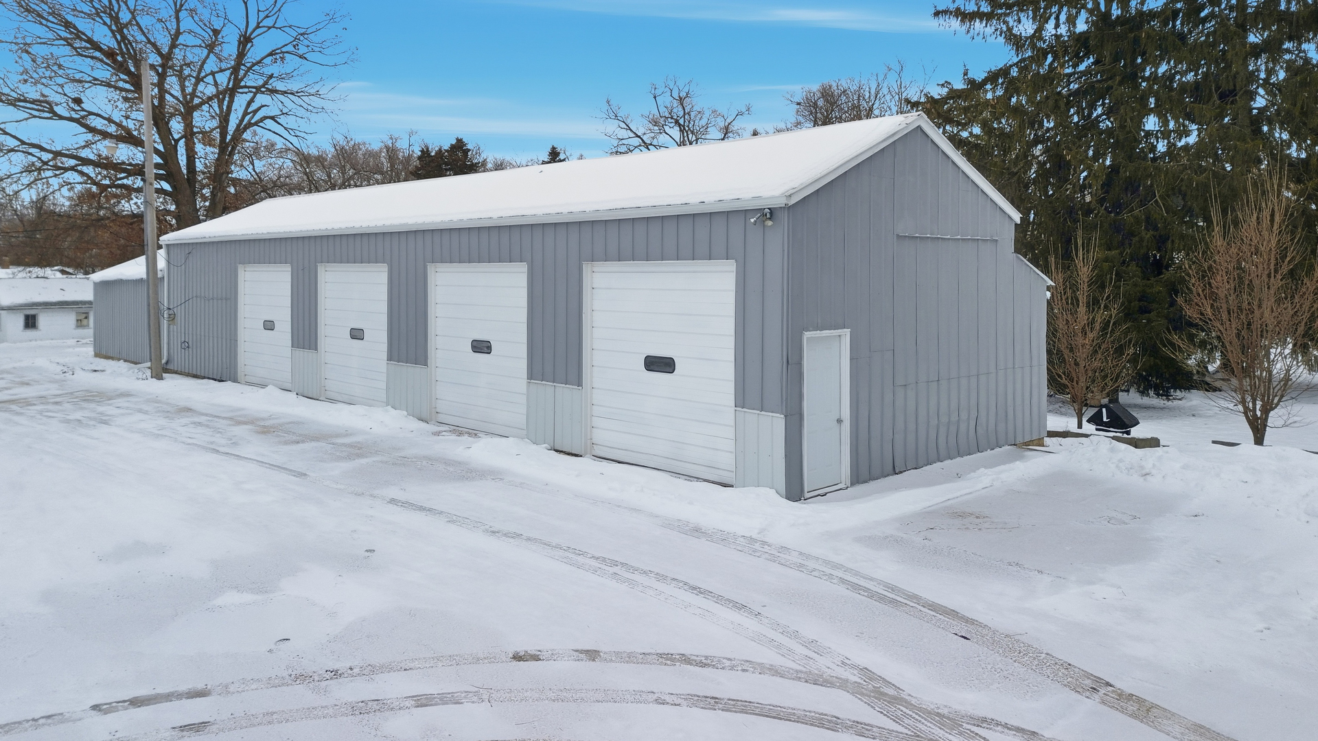 661 Reynoldswood Road Dixon, IL 61021 - Photo 11 of 28