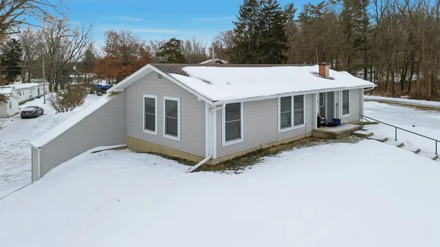 $269,900 | 661 Reynoldswood Road, Dixon, IL 61021