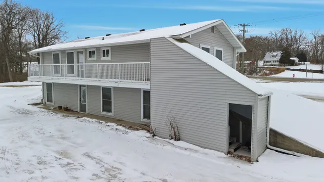 $269,900 | 661 Reynoldswood Road, Dixon, IL 61021